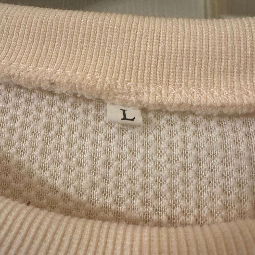 Women’s Valentine’s Day Sweatshirt sz Large - Picture 2 of 3